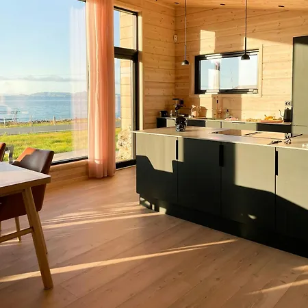 Design By The Sea With Northern Lights * Sollnes